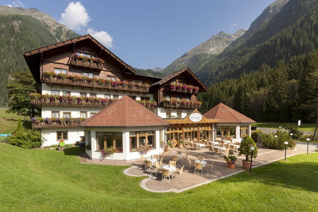 Alpenhotel Badmeister Flattach Eksteriør billede